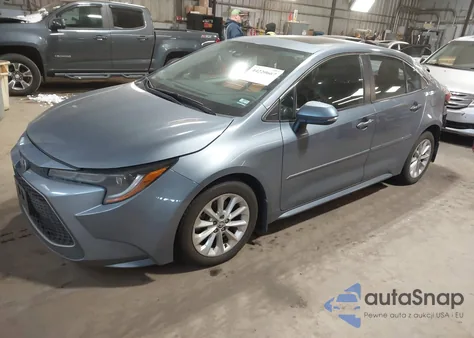 2021 Toyota Corolla Xle z USA, uszkodzony, nr VIN 5YFFPMAE5MP260526